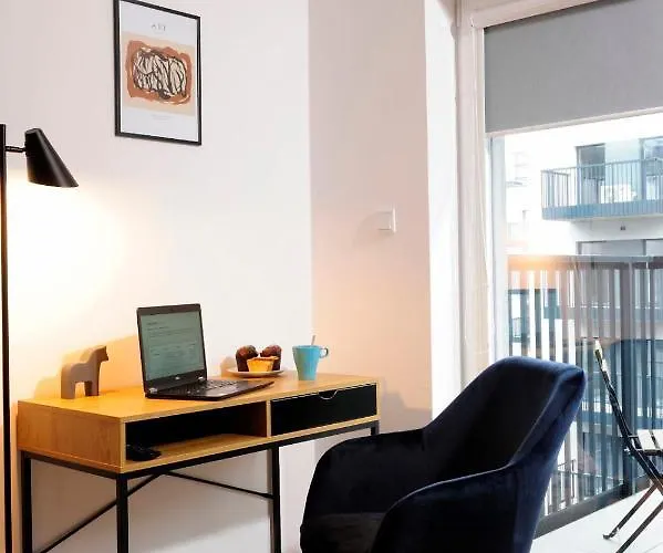 Sleep Well Madalinskiego * Breslau