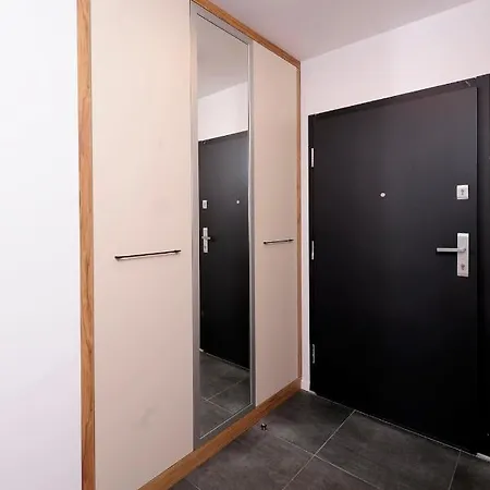 شقة Sleep Well Madalinskiego فروتسواف