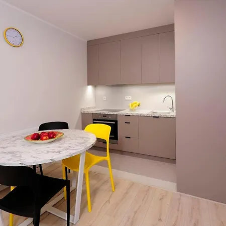 Sleep Well Madalinskiego *